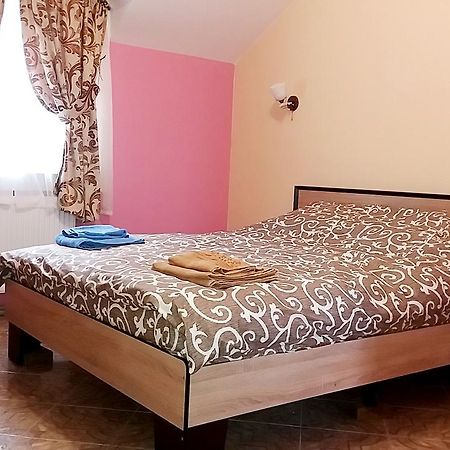 Hotel Dnipro Extérieur photo