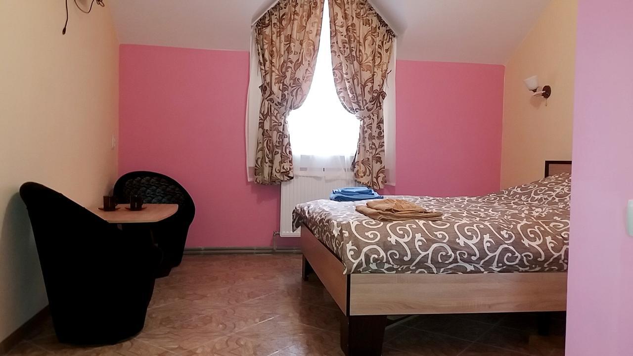 Hotel Dnipro Extérieur photo