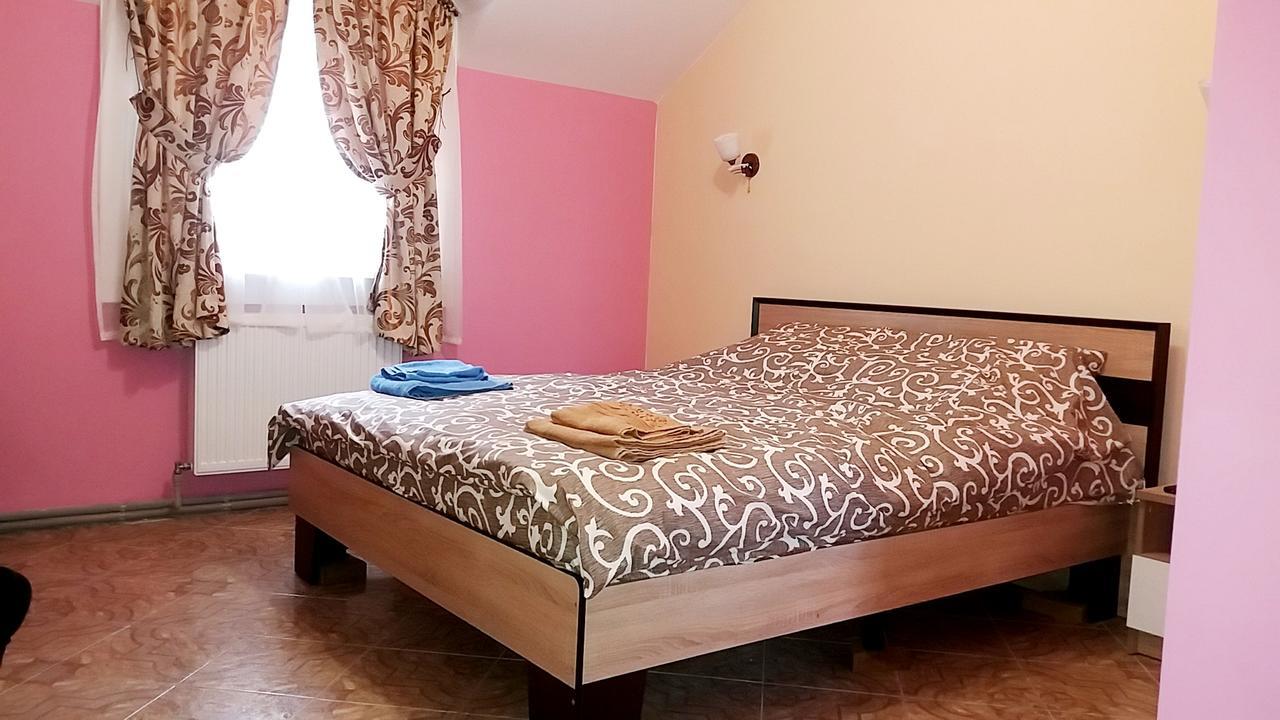 Hotel Dnipro Extérieur photo