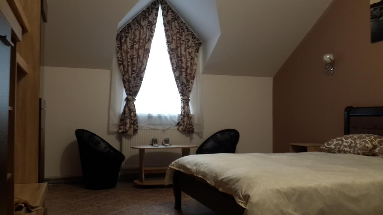 Hotel Dnipro Extérieur photo